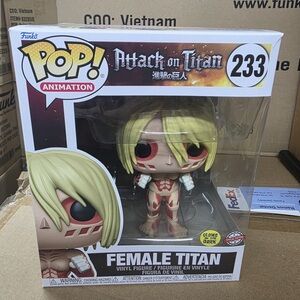 Funko Pop! Vinyl Super 6 in: Attack on Titan - Female Titan (Glows in the Dark)